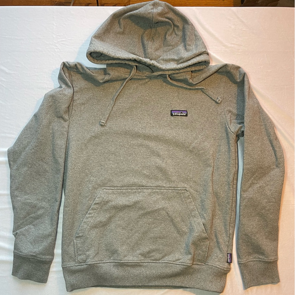 Patagonia Charcoal Gray Sweatshirt